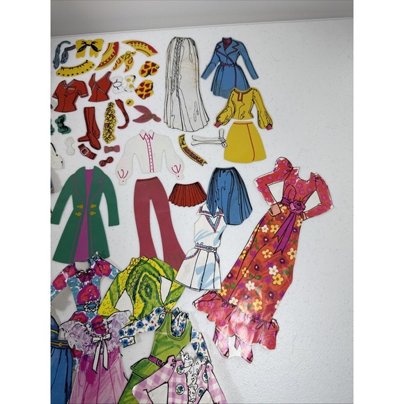 Vintage 1973 Barbie Magic Paper Doll & Clothing Whitman 4322/7209‎ Mattel 9.5" - Picture 10 of 14
